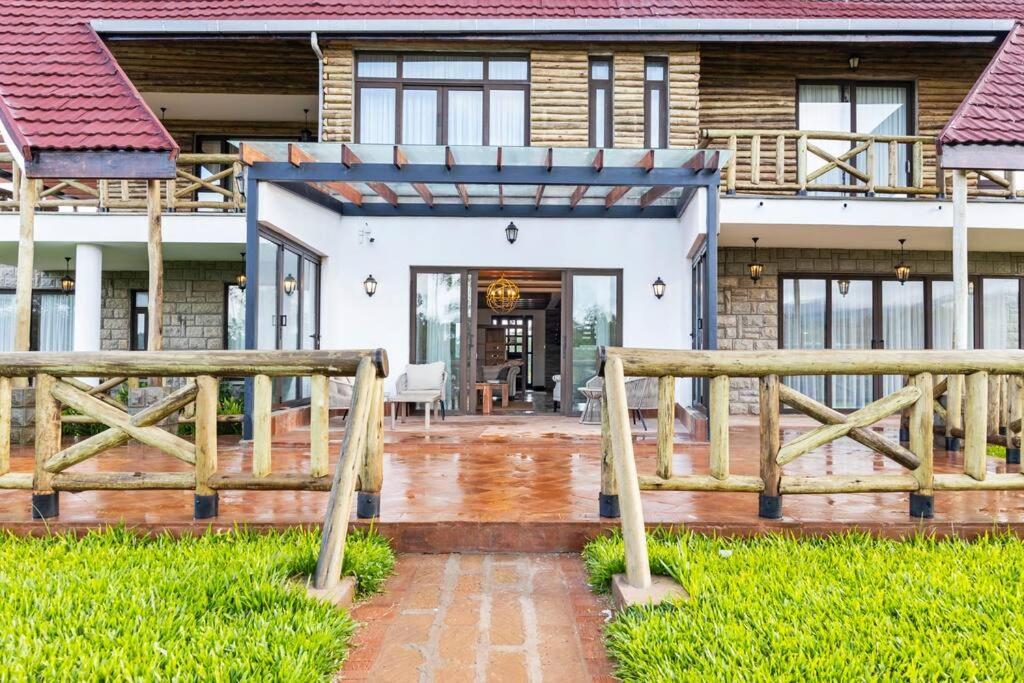 Hotel Kirimara Woodlands, Nanyuki Zewnętrze zdjęcie