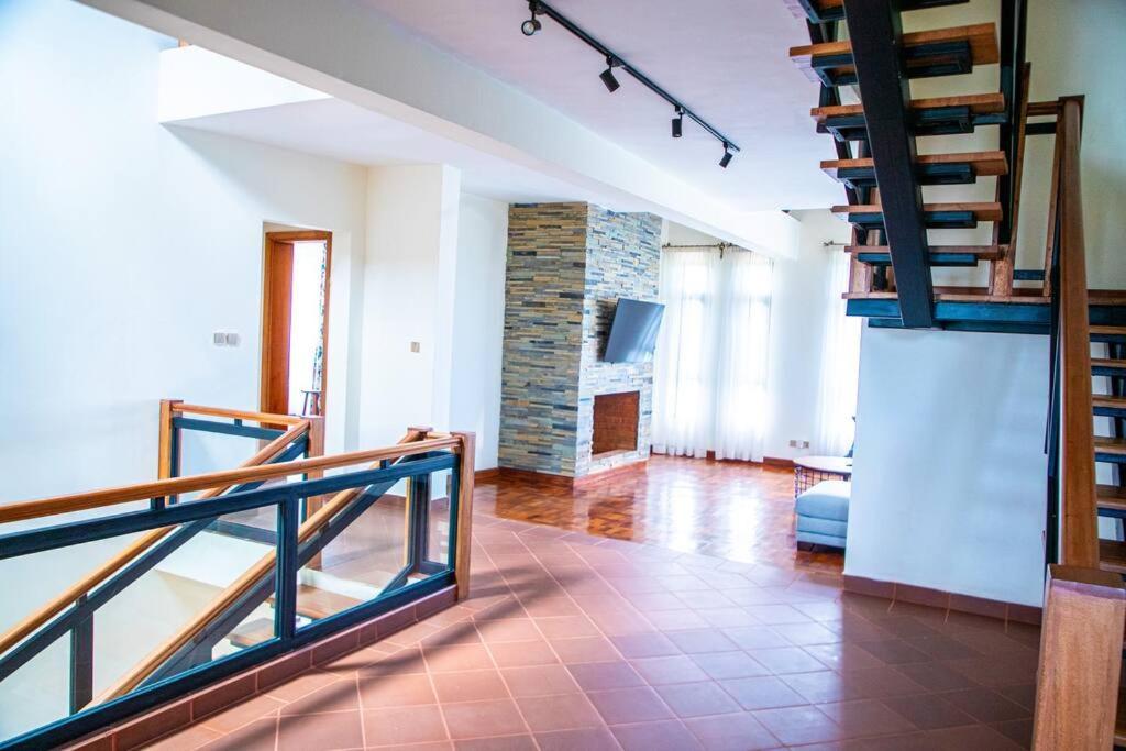 Hotel Kirimara Woodlands, Nanyuki Zewnętrze zdjęcie